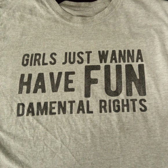 The Spark Company Women's Grey Short Sleeve T size M - Picture 1 of 6